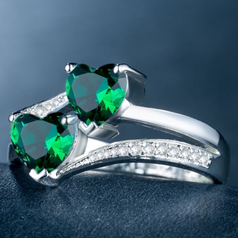 🎁 925 Silver Plated Green Heart Cut Emerald Exquisite Ring, GPMB1527